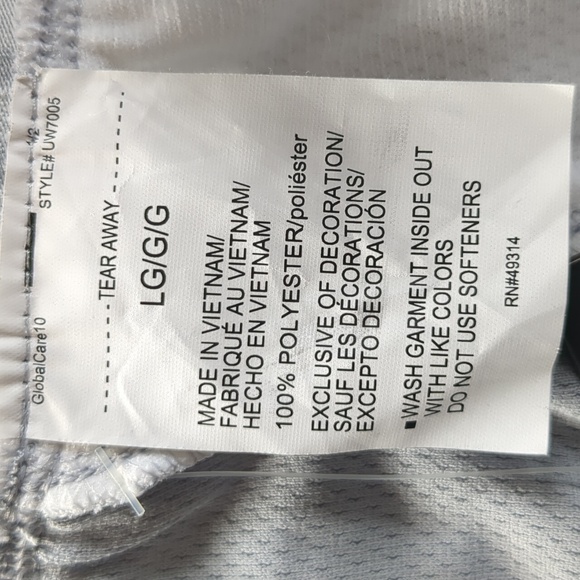 NWT Villanova Under Armour Women's Wildcat's Shorts Size Large Gray Loose Fit - Picture 9 of 10